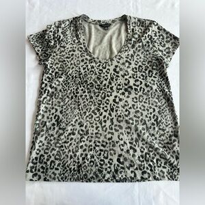 Lucky Brand Gray Leopard Print Short Sleeve Tee Size Large
